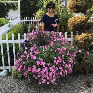 Meet your Posher, Sharon guevara